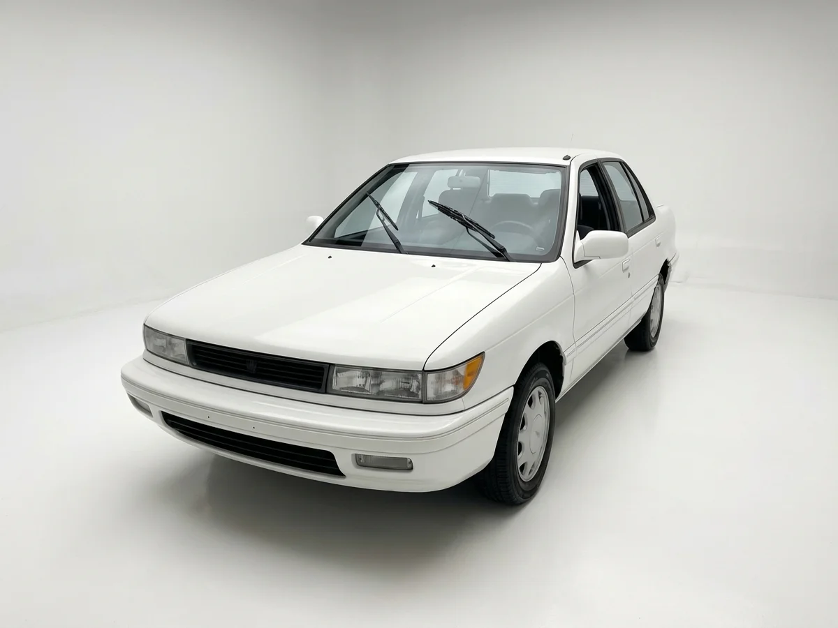 مساحات زجاج لسيارة Eagle Summit — مقاس مخصص، الأعلى تقييماً - 1