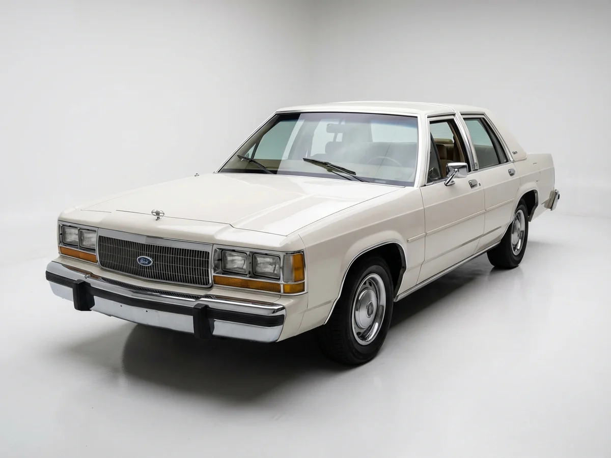 Kojamehed Ford LTD Crown Victoria jaoks — Täpne sobivus, hinnatud - 1