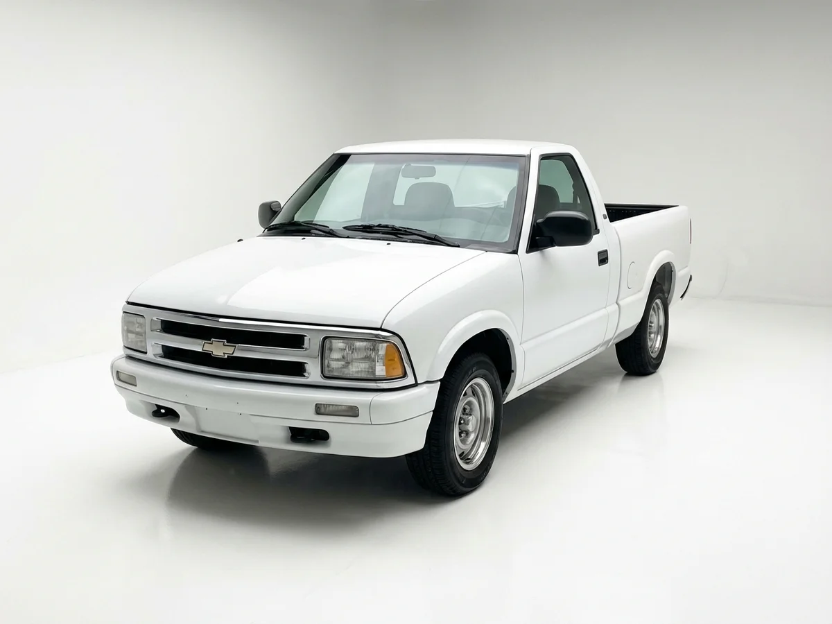 مساحات زجاج لسيارة Isuzu Hombre — مقاس مخصص، الأعلى تقييماً - 1