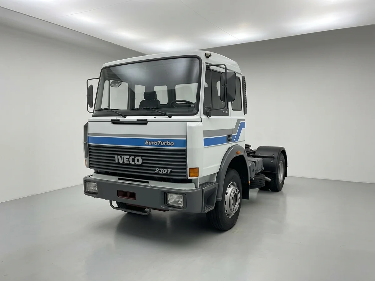 Iveco EuroTurbo 230T 用ワイパーブレード — 車種専用・高評価 - 1