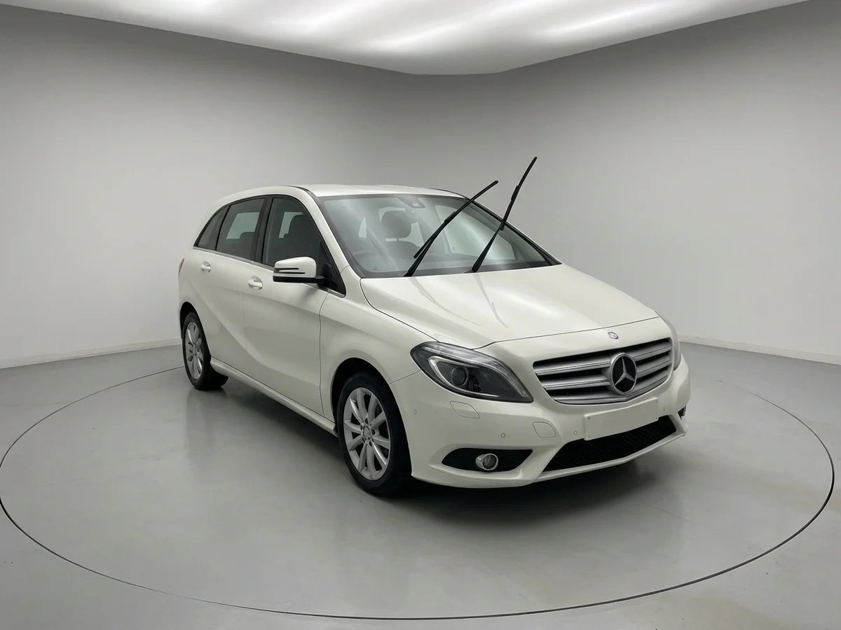 Wiper Blades for Mercedes-Benz B180 — Custom Fit, Top Rated - 1