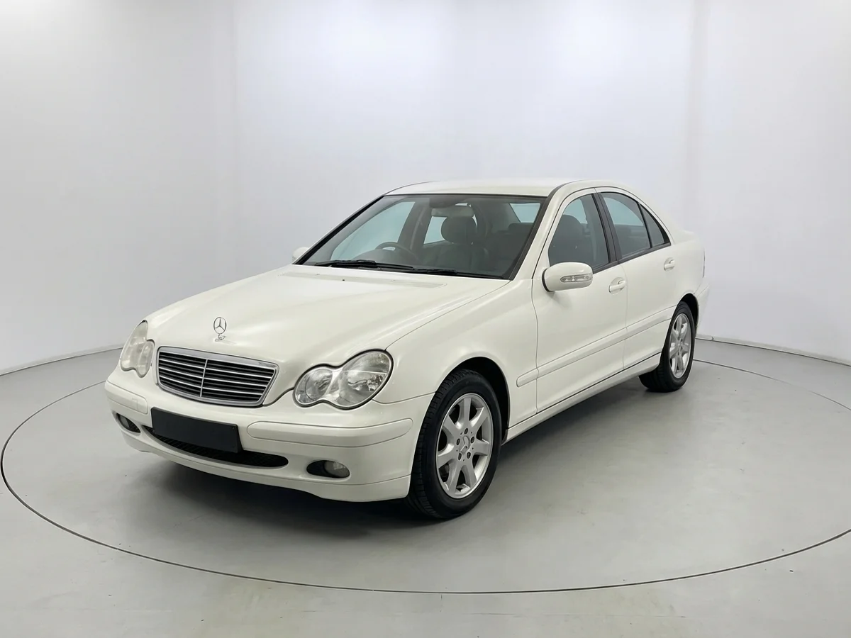 Wiper Blades for Mercedes-Benz C200 — Custom Fit, Top Rated - 1