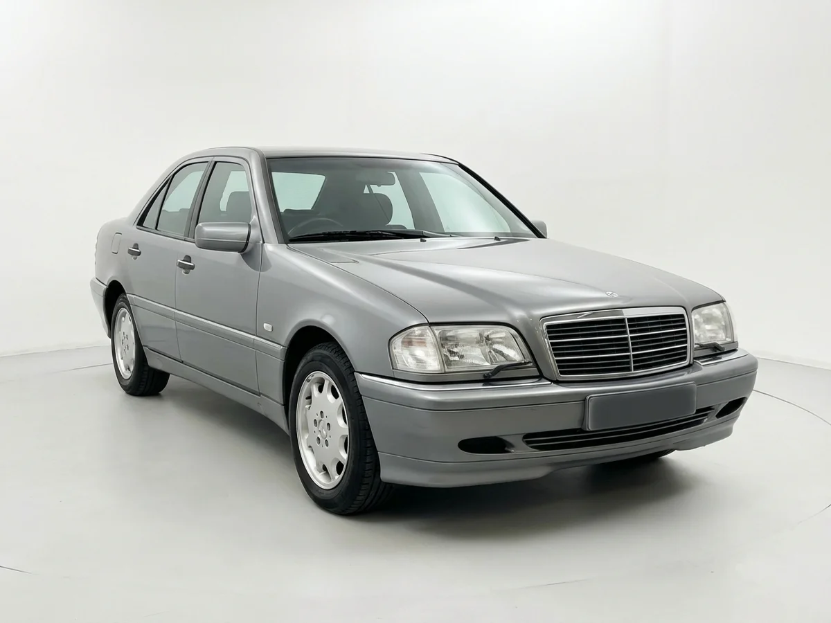 Wiper Blades for Mercedes-Benz C220 — Custom Fit, Top Rated - 1